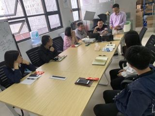  繼續(xù)在奮進的路上前行——記東莞群鷹繼電器月度總結(jié)會議